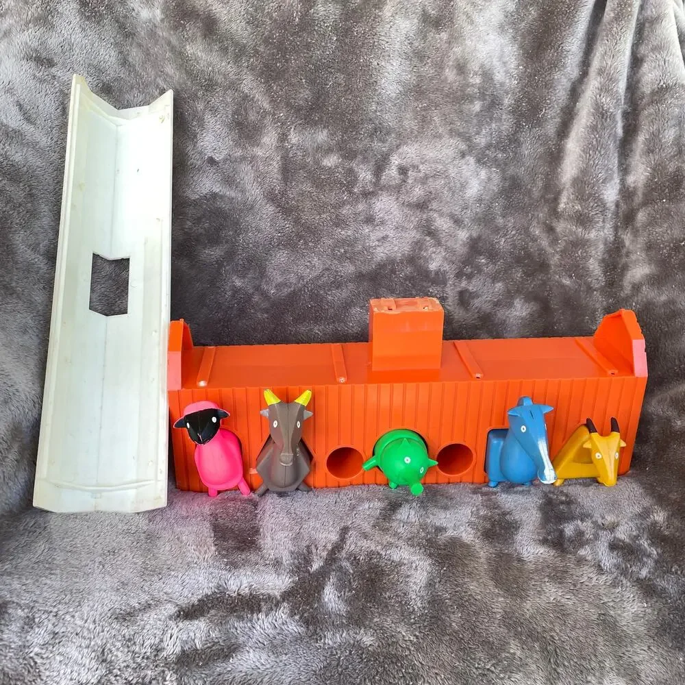 Vintage 1960s Lakeside Toys Barn Farm Animals Shapes Color HTF Geometric FLAW